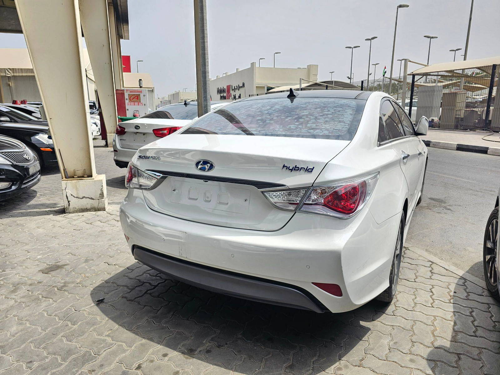 2014 HYUNDAI SONATA — 209478 KM — Lot 084272 — Souq - Marhaba Auctions Used Cars - Image 3