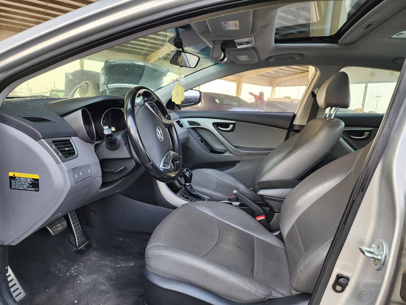 2015 HYUNDAI ELANTRA — 198190 Miles — Lot 58268 — Souq - Marhaba Auctions Used Cars - Image 9
