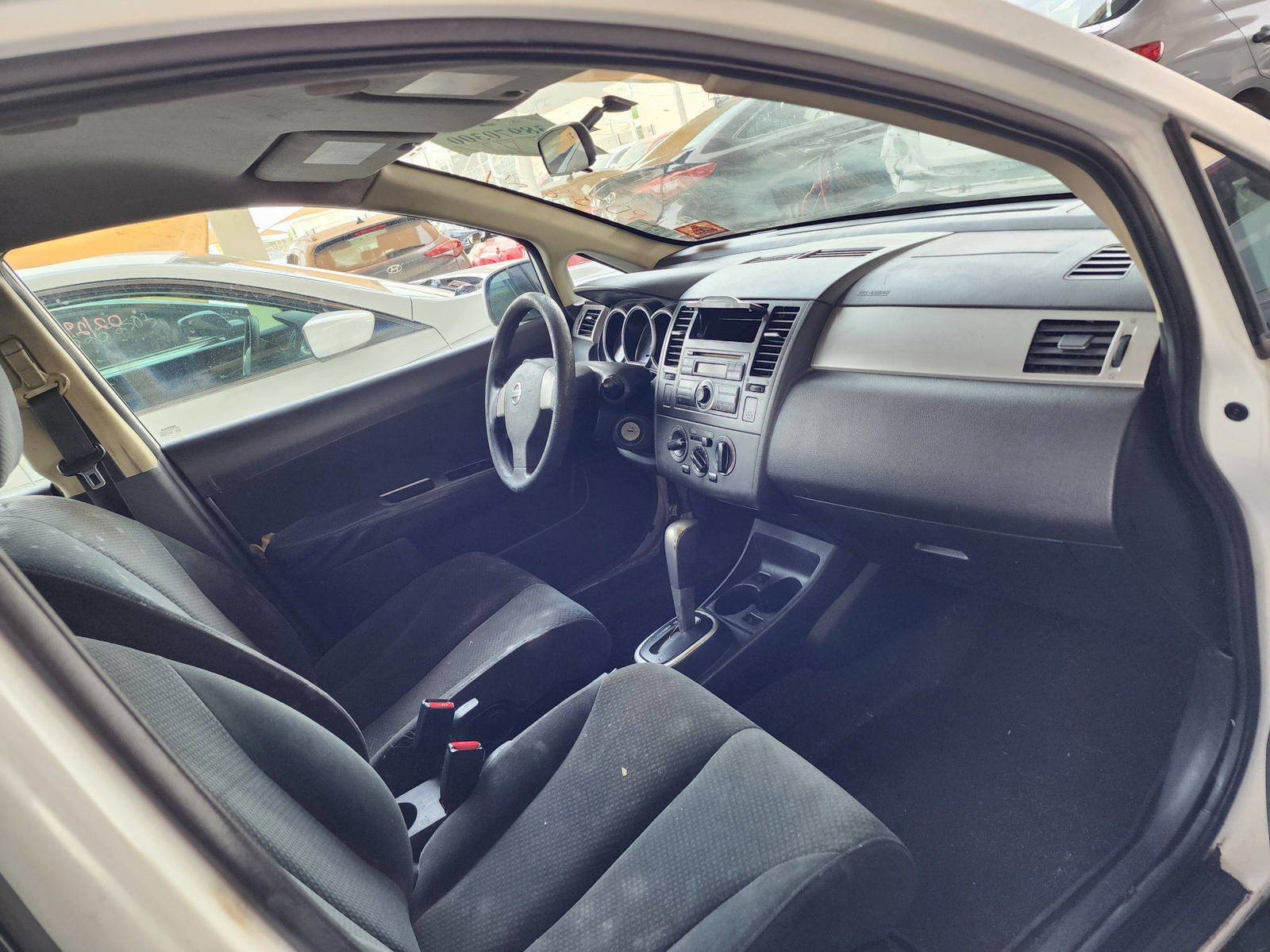 2011 NISSAN VERSA — 188810 Miles — Lot 38970300 — Souq - Marhaba Auctions Used Cars - Image 5