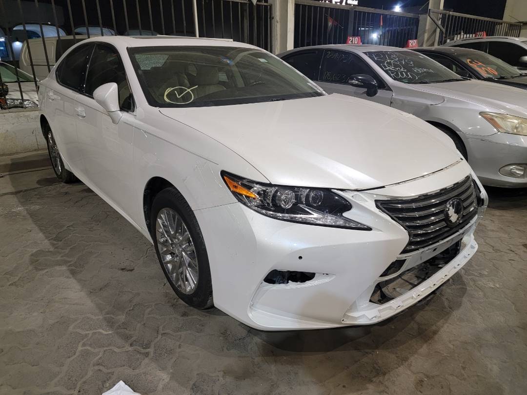 2016 LEXUS ES 350 — 162960 Miles — Lot GU020639 — Souq - Marhaba Auctions Used Cars - Image 3