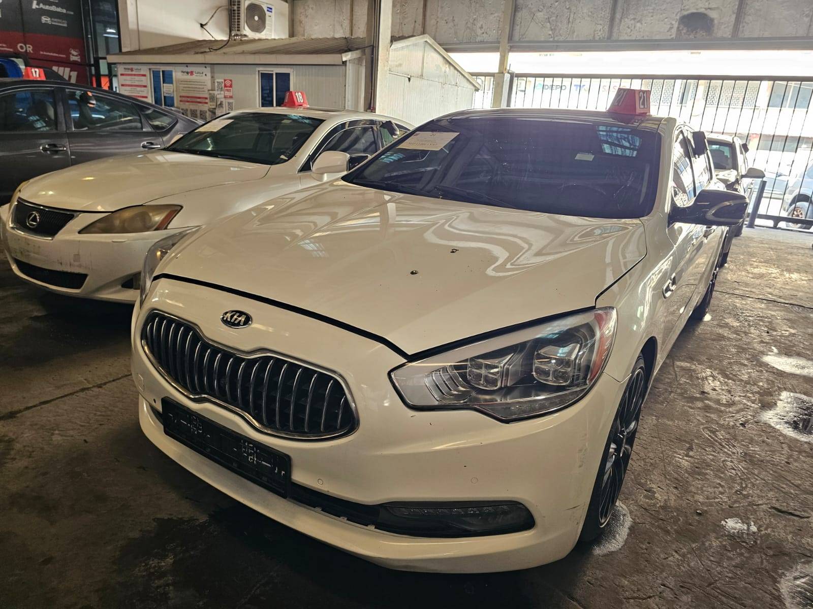 2015 KIA K900 — Lot 9F6021724 — Main - Marhaba Auctions Used Cars - Image 2