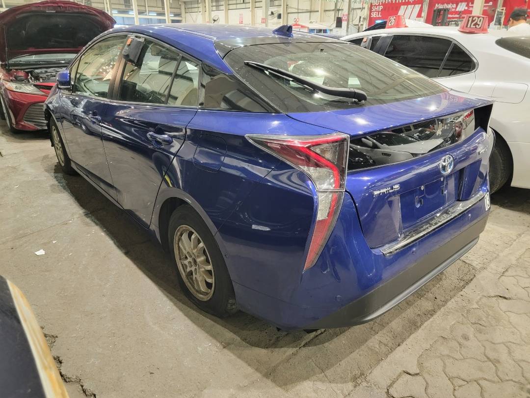 2018 TOYOTA PRIUS — 189637 Miles — Lot 82157654 — Main - Marhaba Auctions Used Cars - Image 3