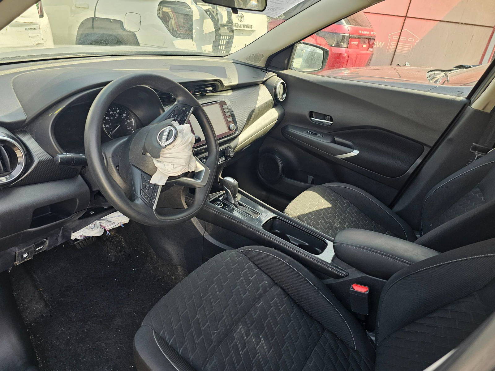 2022 NISSAN KICKS — 35037 Miles — Lot 99062665 — Main - Marhaba Auctions Used Cars - Image 8