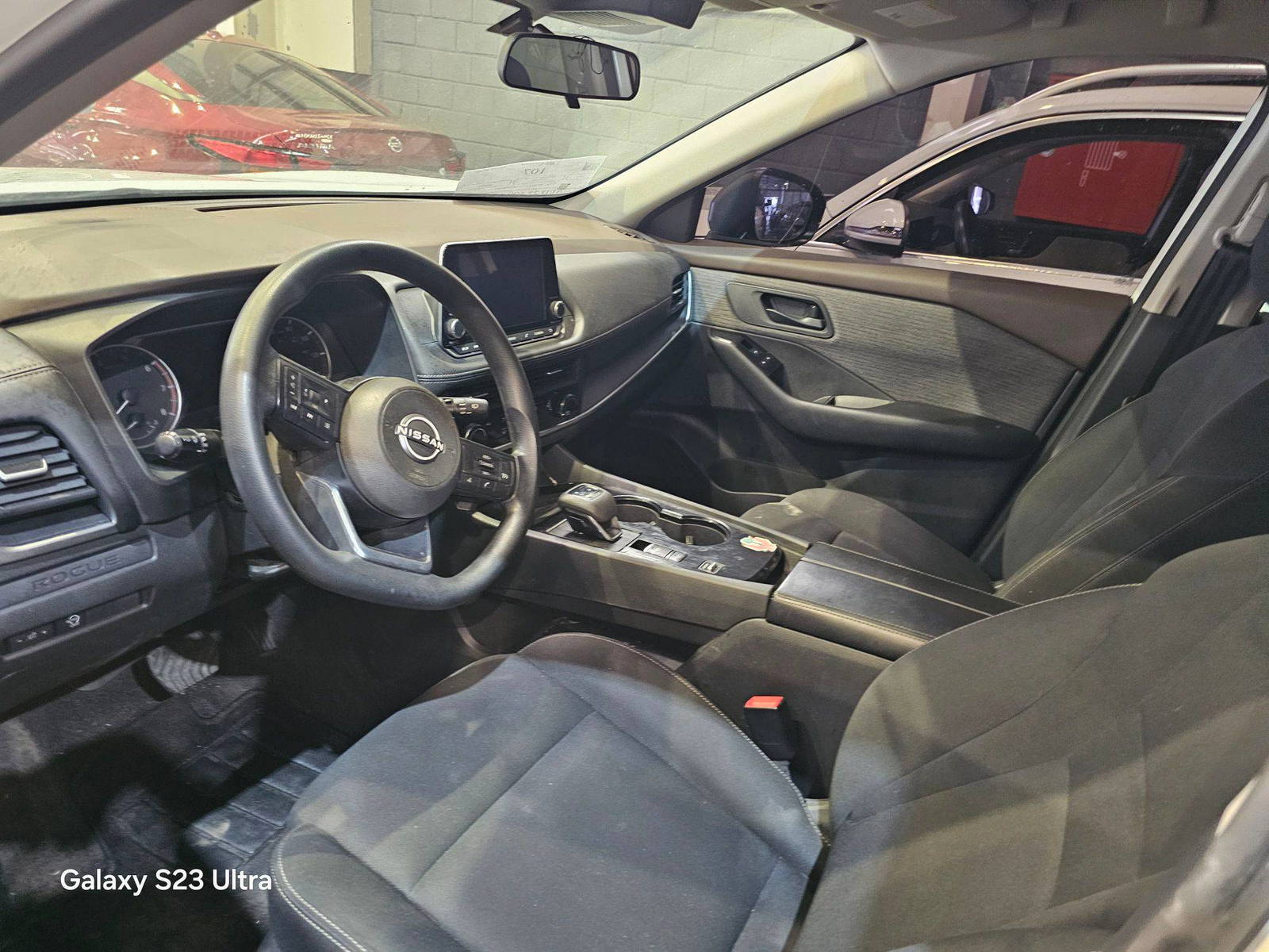 NISSAN ROGUE 2023 - Marhaba Auction Used Cars - Image 8