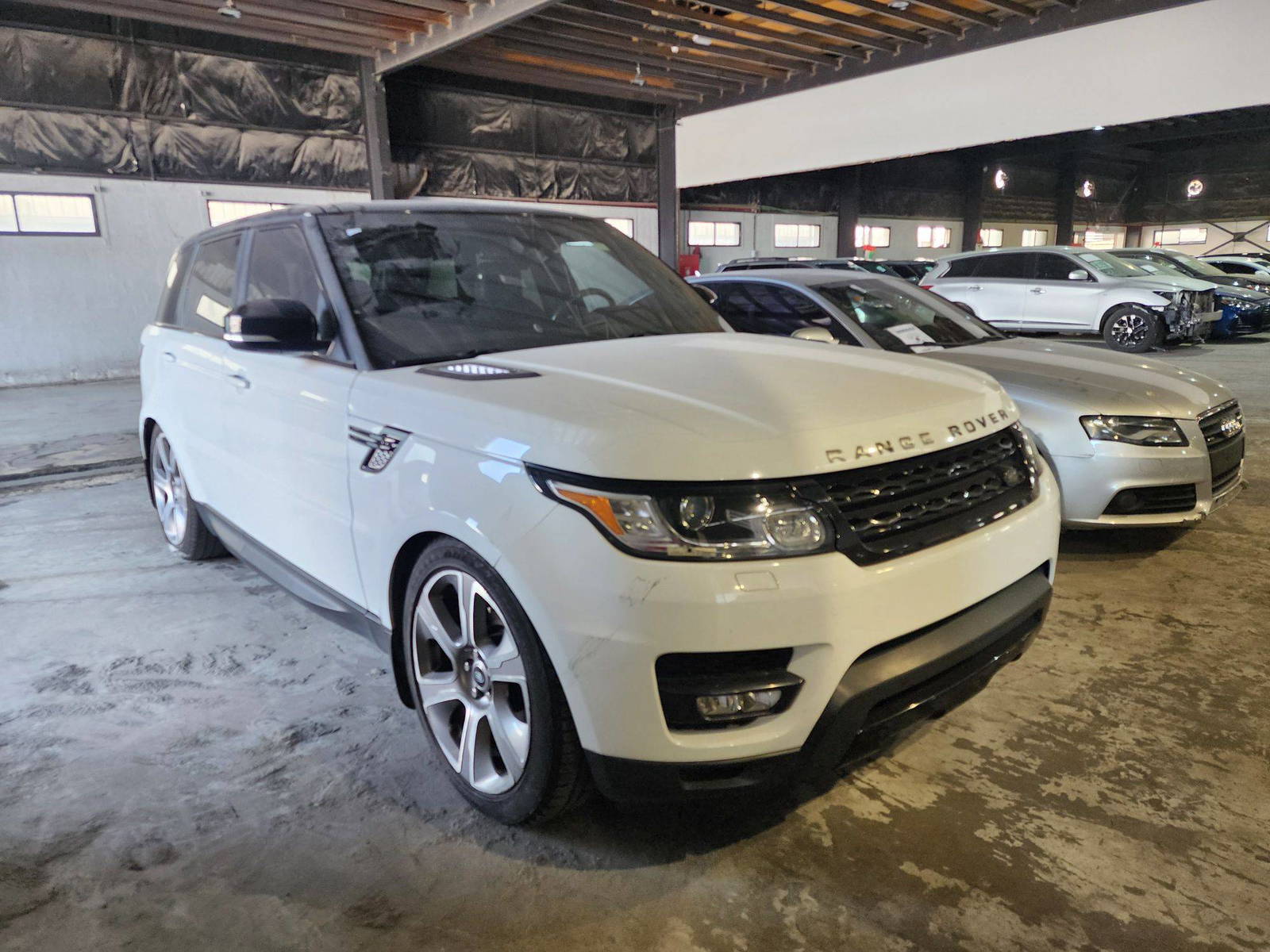 LAND ROVER RANGE ROVER SPORT 2015 - Marhaba Auction Used Cars - Image 13