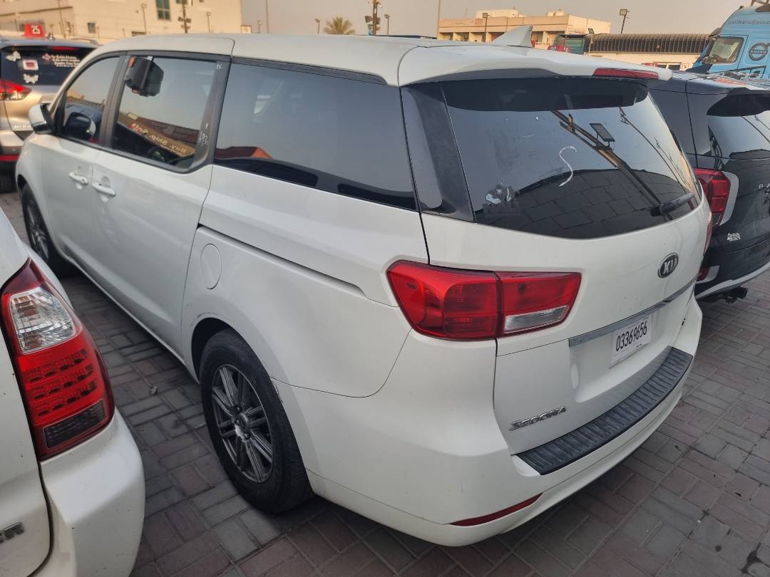2017 KIA SEDONA — 160728 Miles — Lot 6225513 — Ind. 12 - Marhaba Auctions Used Cars - Image 6