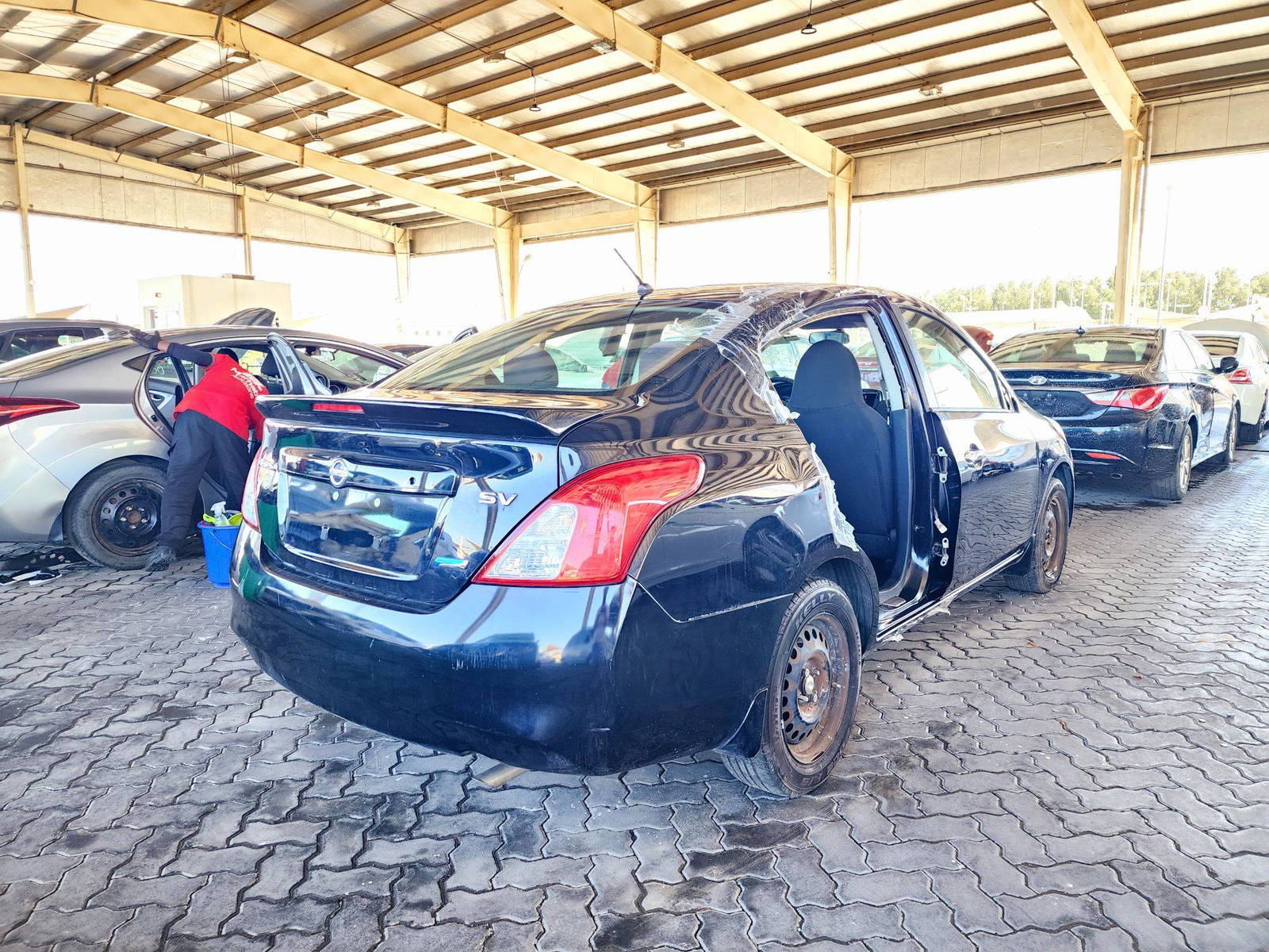 2014 NISSAN VERSA — 131482 Miles — Lot 40099571 — Main - Marhaba Auctions Used Cars - Image 3