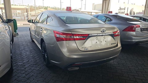 TOYOTA AVALON