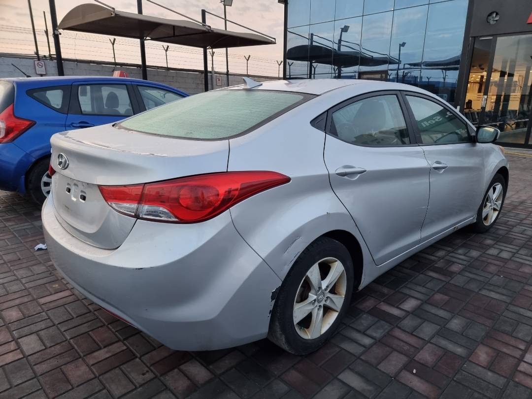 2012 HYUNDAI ELANTRA — 202635 Miles — Lot 761955 — Ind. 12 - Marhaba Auctions Used Cars - Image 4