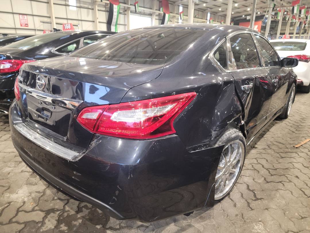 2017 NISSAN ALTIMA — 157511 Miles — Lot 130724 - Marhaba Auctions Used Cars - Image 4