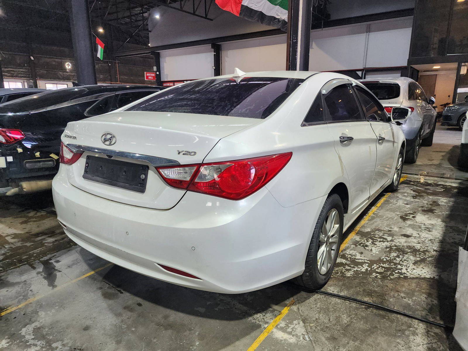 2012 HYUNDAI SONATA — 164230 KM — Lot 215487 — Al Quoz - Marhaba Auctions Used Cars - Image 5