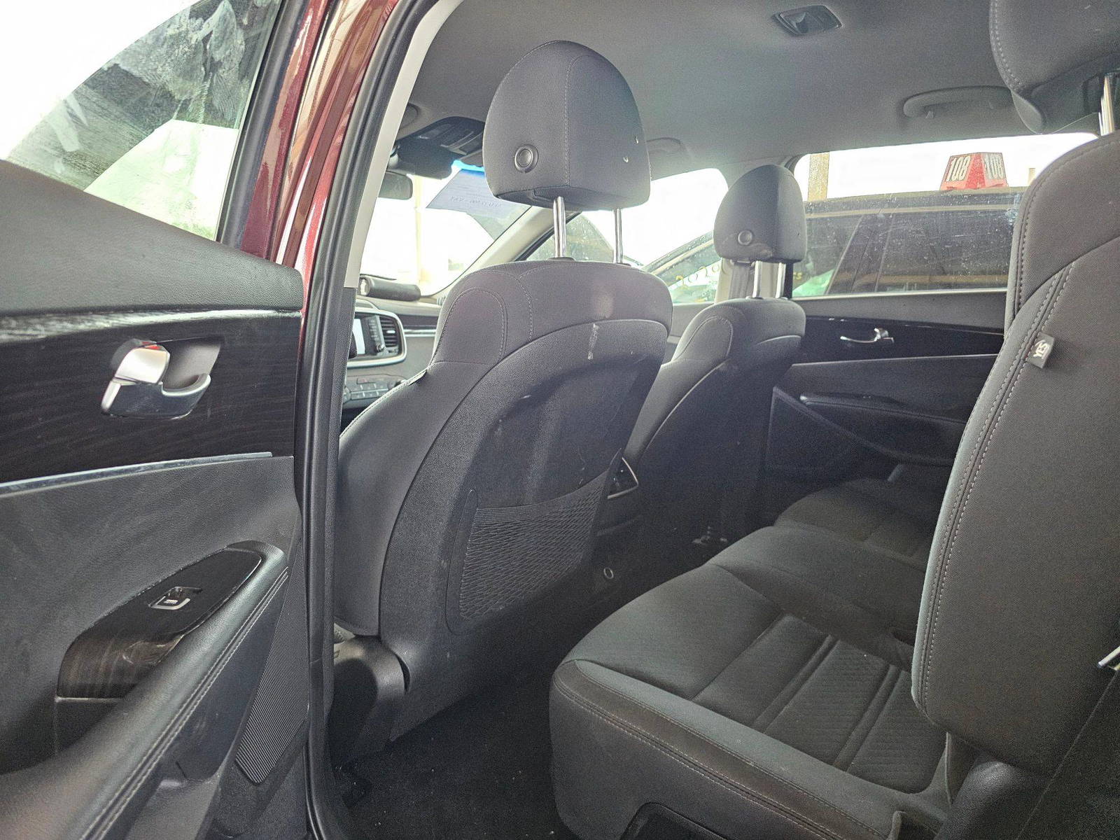 2020 KIA SORENTO — 52642 Miles — Lot LG615016 — Souq - Marhaba Auctions Used Cars - Image 6
