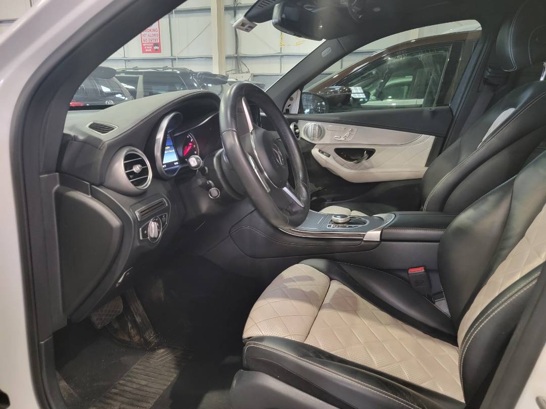 2019 MERCEDES BENZ GLC-300 — 40483 Miles — Lot KV197003 — Main - Marhaba Auctions Used Cars - Image 8