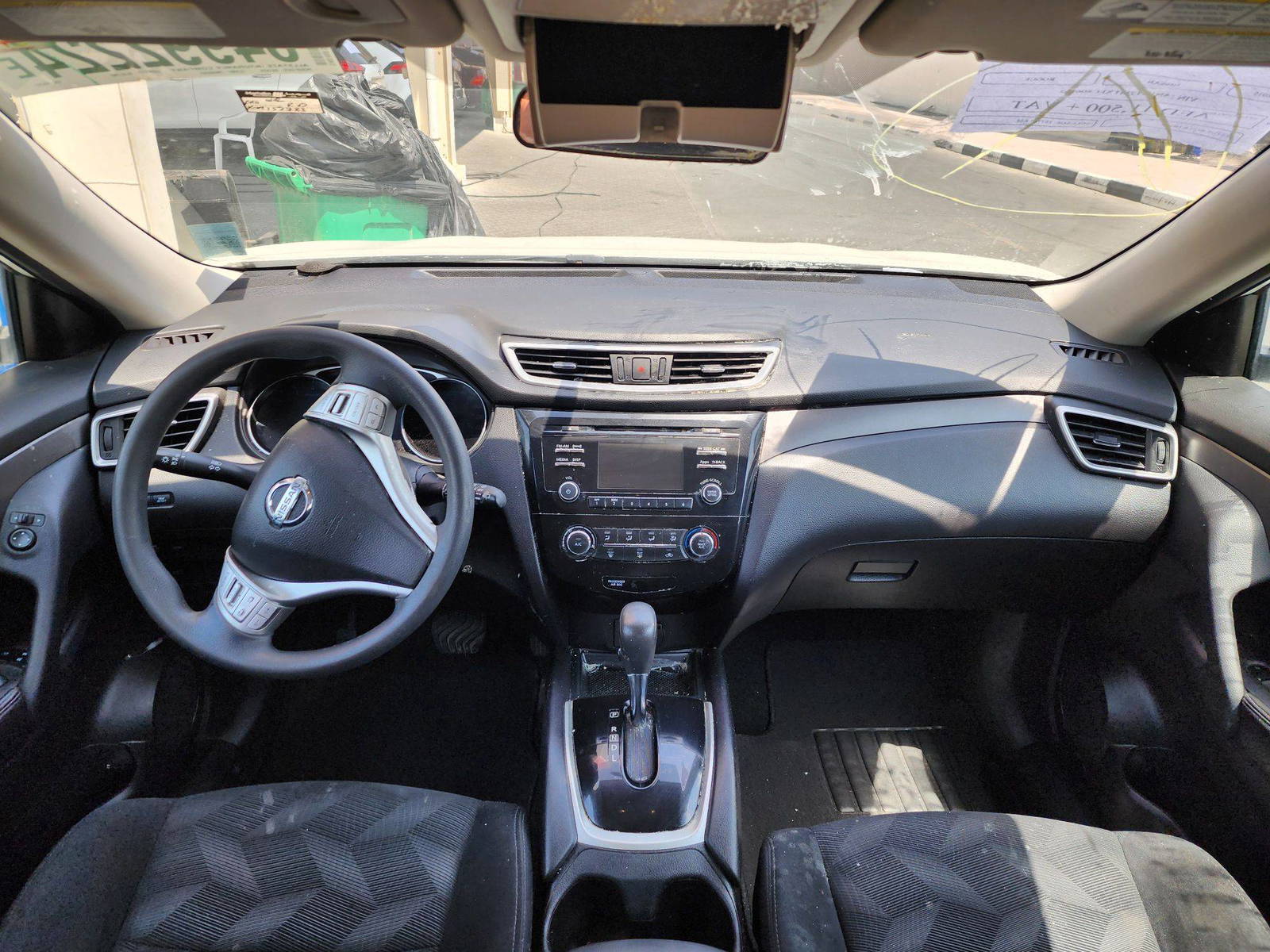 2015 NISSAN ROGUE — 157783 KM — Lot 54992224 — Souq - Marhaba Auctions Used Cars - Image 7