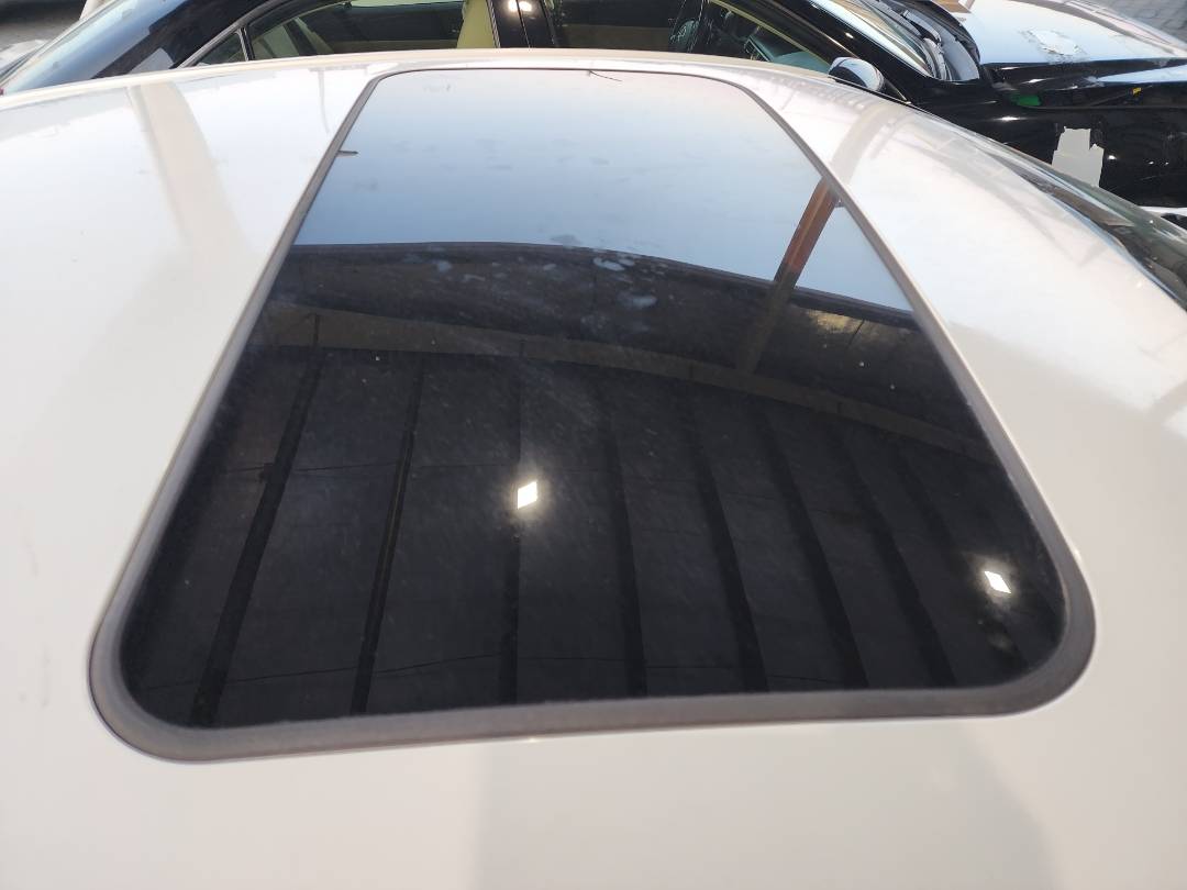 2015 LEXUS ES 350 — 157641 Miles — Lot v2159176 - Marhaba Auctions Used Cars - Image 8