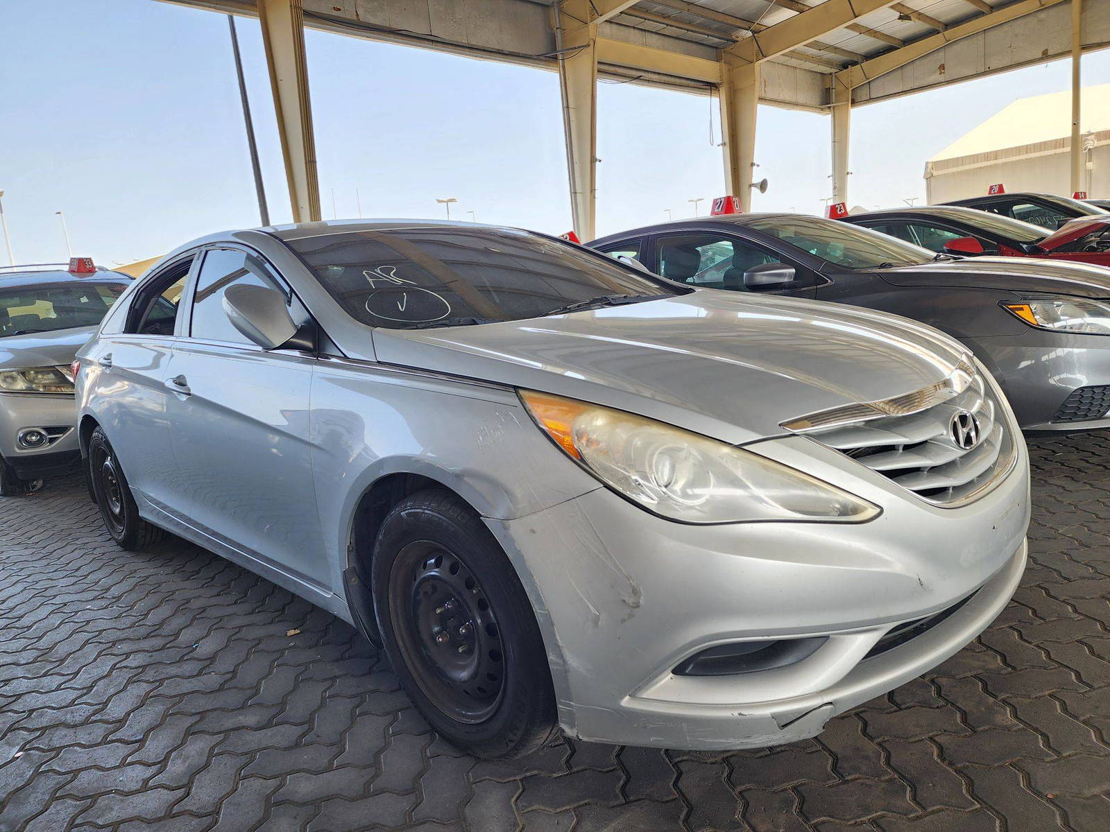 2012 HYUNDAI SONATA — 106417 Miles — Lot 55994664 — Souq - Marhaba Auctions Used Cars - Image 4