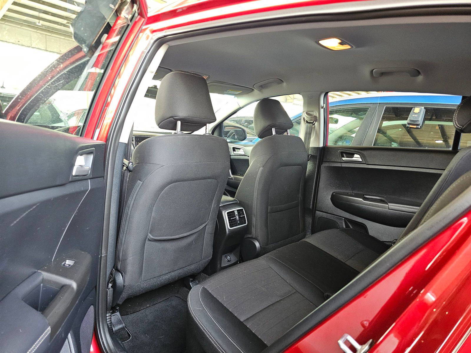 2018 KIA SPORTAGE — 99761 Miles — Lot 42496866 — Souq - Marhaba Auctions Used Cars - Image 6