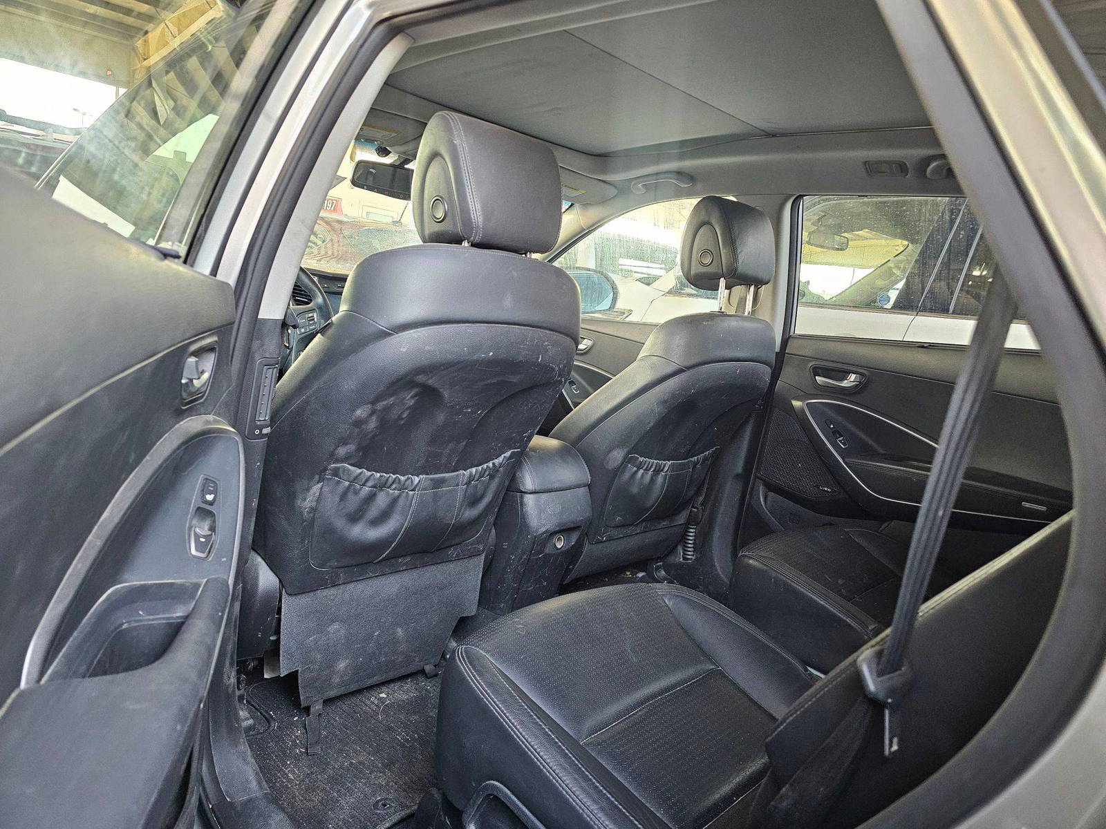 2013 HYUNDAI SANTA FE — 132150 Miles — Lot 50162624 — Souq - Marhaba Auctions Used Cars - Image 6