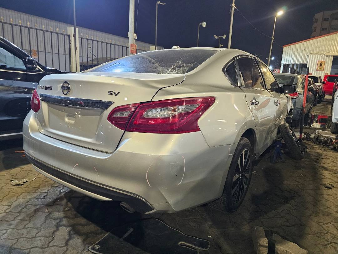 2018 NISSAN ALTIMA — 137956 Miles — Lot C251137 — Main - Marhaba Auctions Used Cars - Image 4