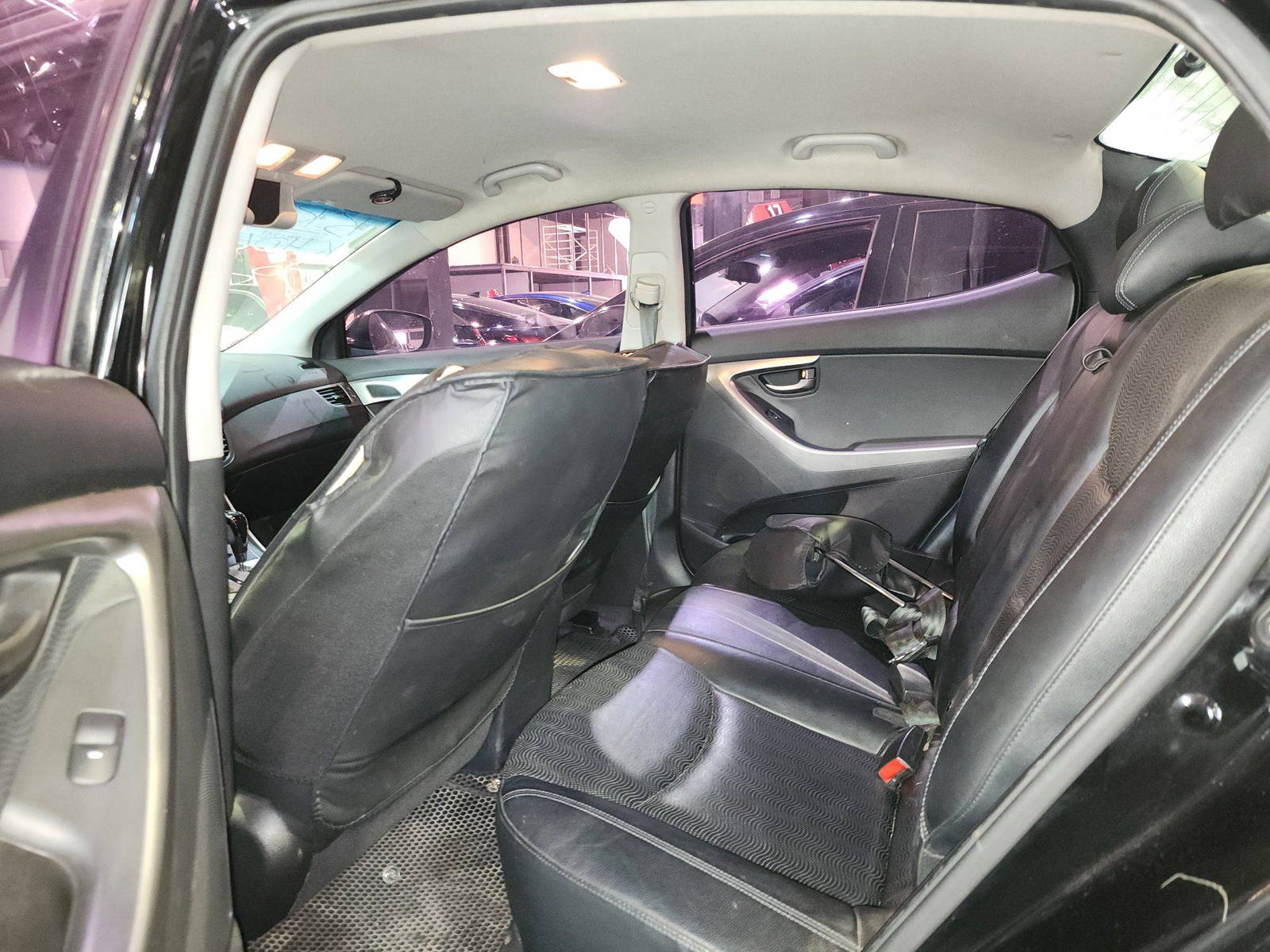 2011 HYUNDAI AVANTE — 149243 KM — Lot 156718 — Souq - Marhaba Auctions Used Cars - Image 3