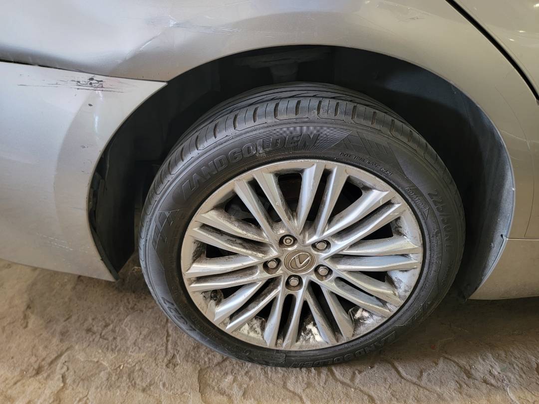 2015 LEXUS ES 350 — 162706 Miles — Lot 1GG9F2195975 — Main - Marhaba Auctions Used Cars - Image 10