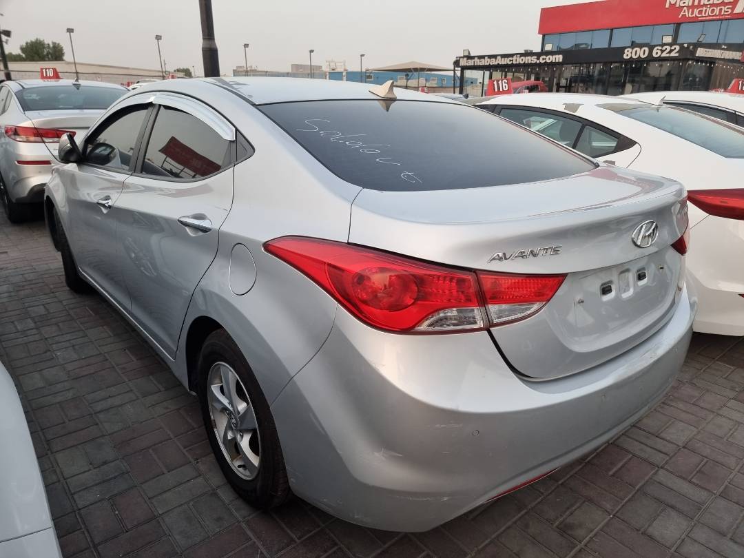 2012 HYUNDAI AVANTE — 185125 KM — Lot 206221 — Ind. 12 - Marhaba Auctions Used Cars - Image 5