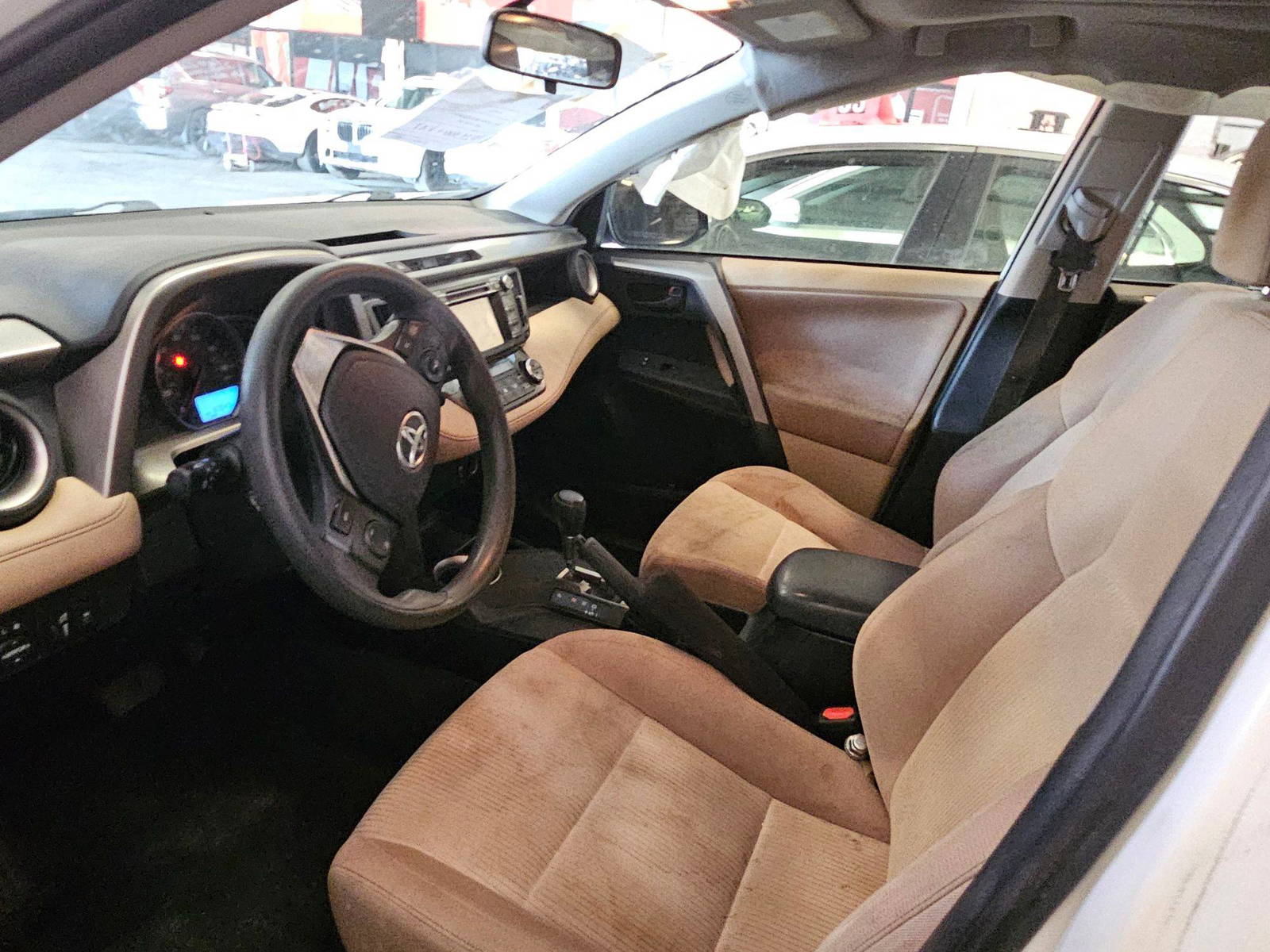 2013 TOYOTA RAV4 — 167547 Miles — Lot 94414415 — Souq - Marhaba Auctions Used Cars - Image 8