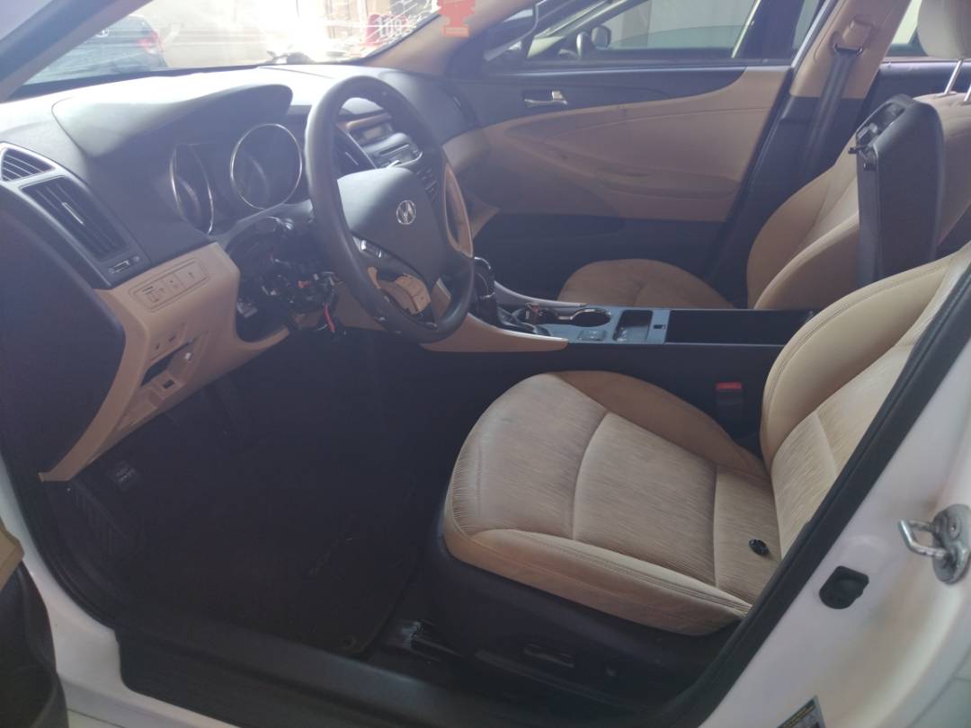 2013 HYUNDAI SONATA — 172500 Miles — Lot 36772857 - Marhaba Auctions Used Cars - Image 8