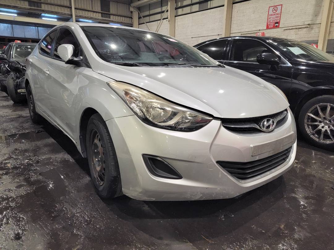 HYUNDAI AVANTE 2011 - Marhaba Auction Used Cars - Image 4