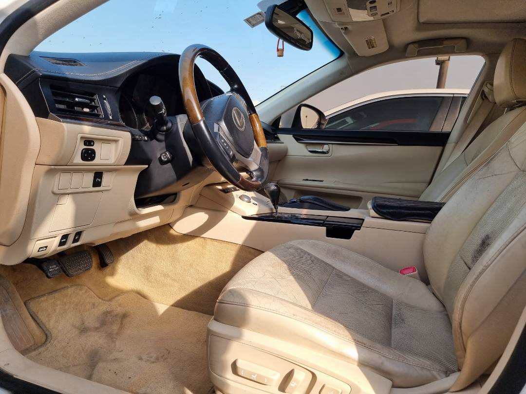 2013 LEXUS ES 350 — 225299 Miles — Lot 2055499 — Ind. 12 - Marhaba Auctions Used Cars - Image 9