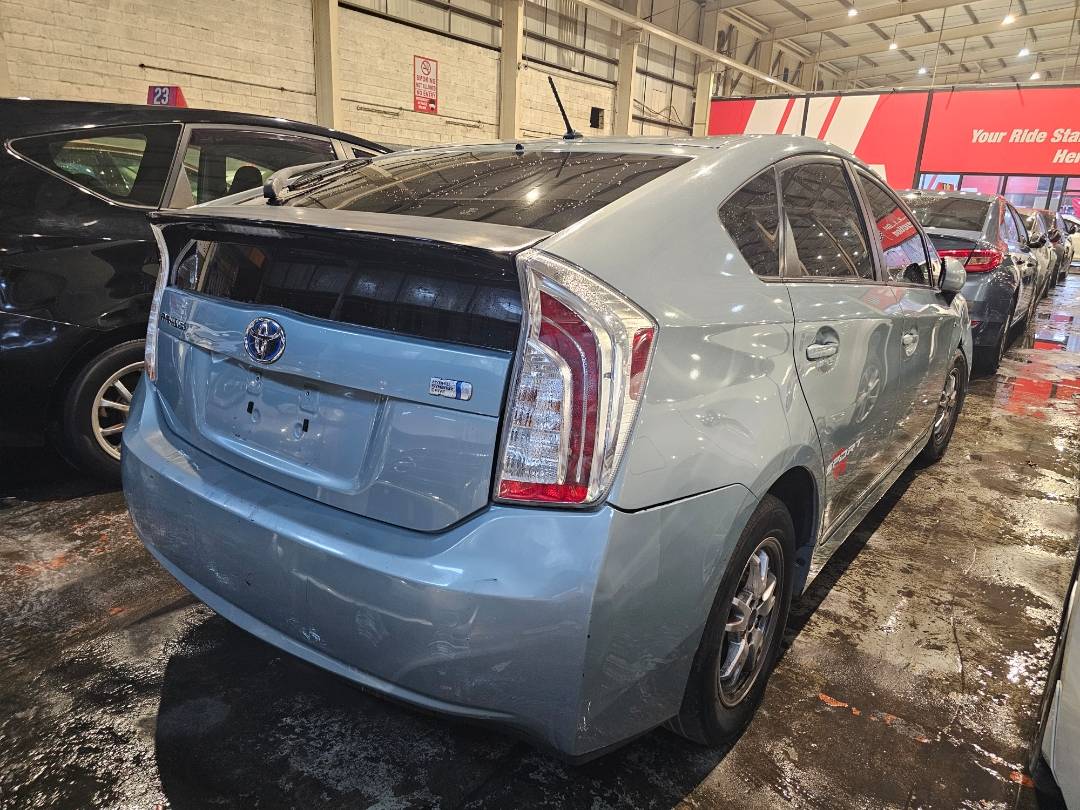 2013 TOYOTA PRIUS — 182997 Miles — Lot 5643181 — Main - Marhaba Auctions Used Cars - Image 3