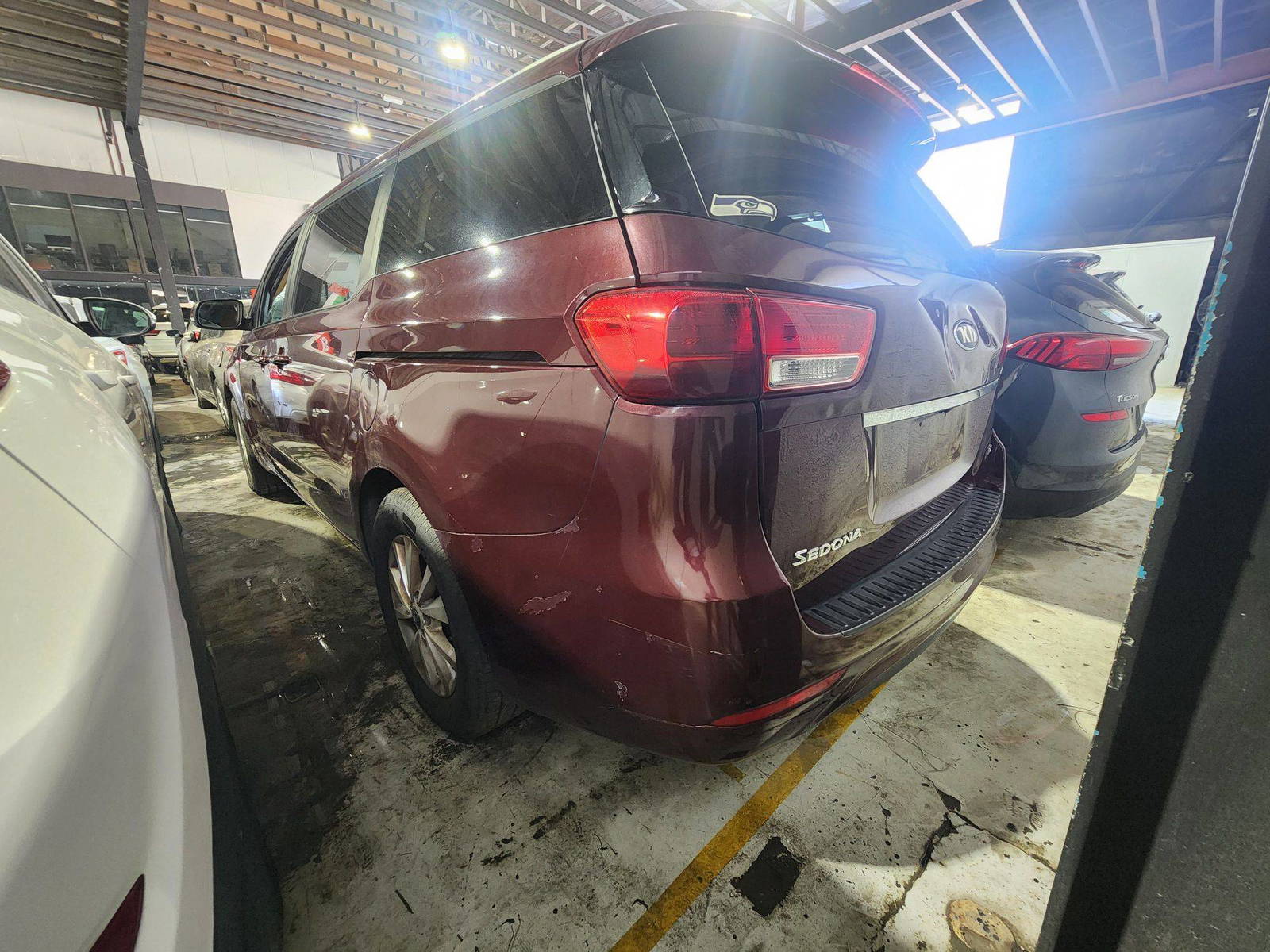 2015 KIA SEDONA — 138476 Miles — Lot 43132809 — Al Quoz - Marhaba Auctions Used Cars - Image 6