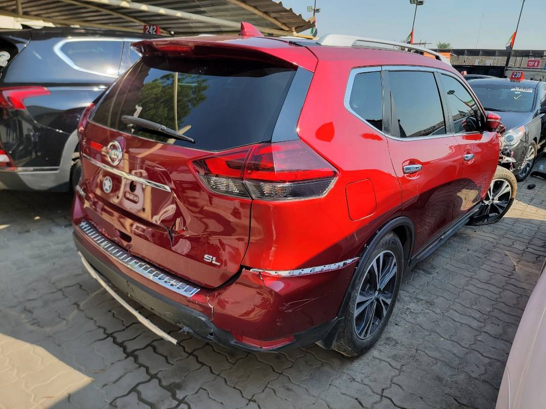 2018 NISSAN ROGUE — 149837 Miles — Lot 49127103 - Marhaba Auctions Used Cars - Image 4