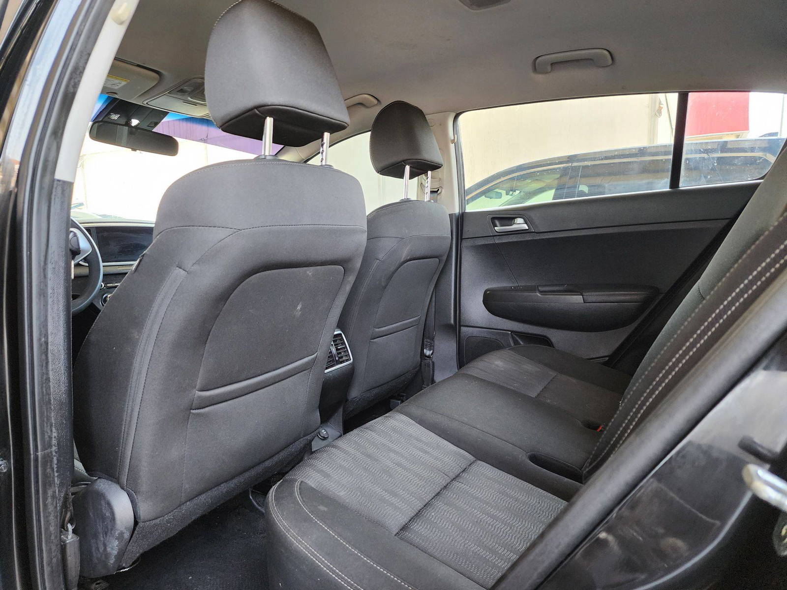 2021 KIA SPORTAGE — 98502 Miles — Lot 39068086 — Main - Marhaba Auctions Used Cars - Image 6