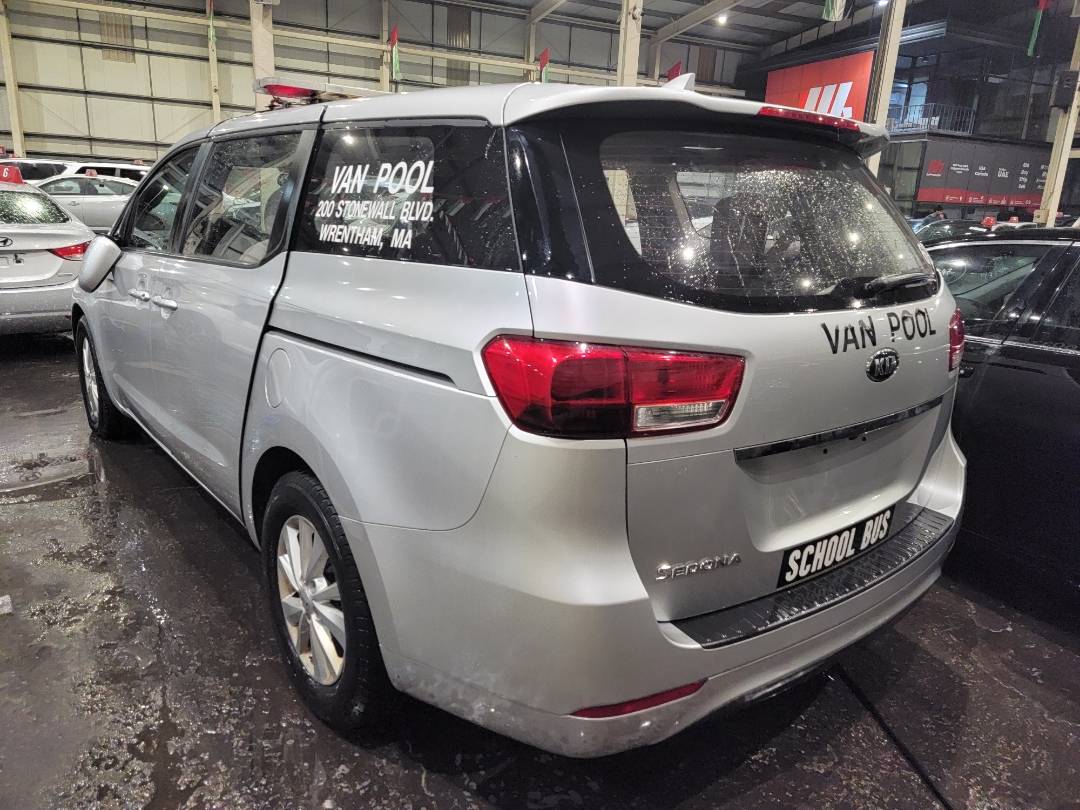 2017 KIA SEDONA — 161280 Miles — Lot 5C16H6272528 — Souq - Marhaba Auctions Used Cars - Image 3