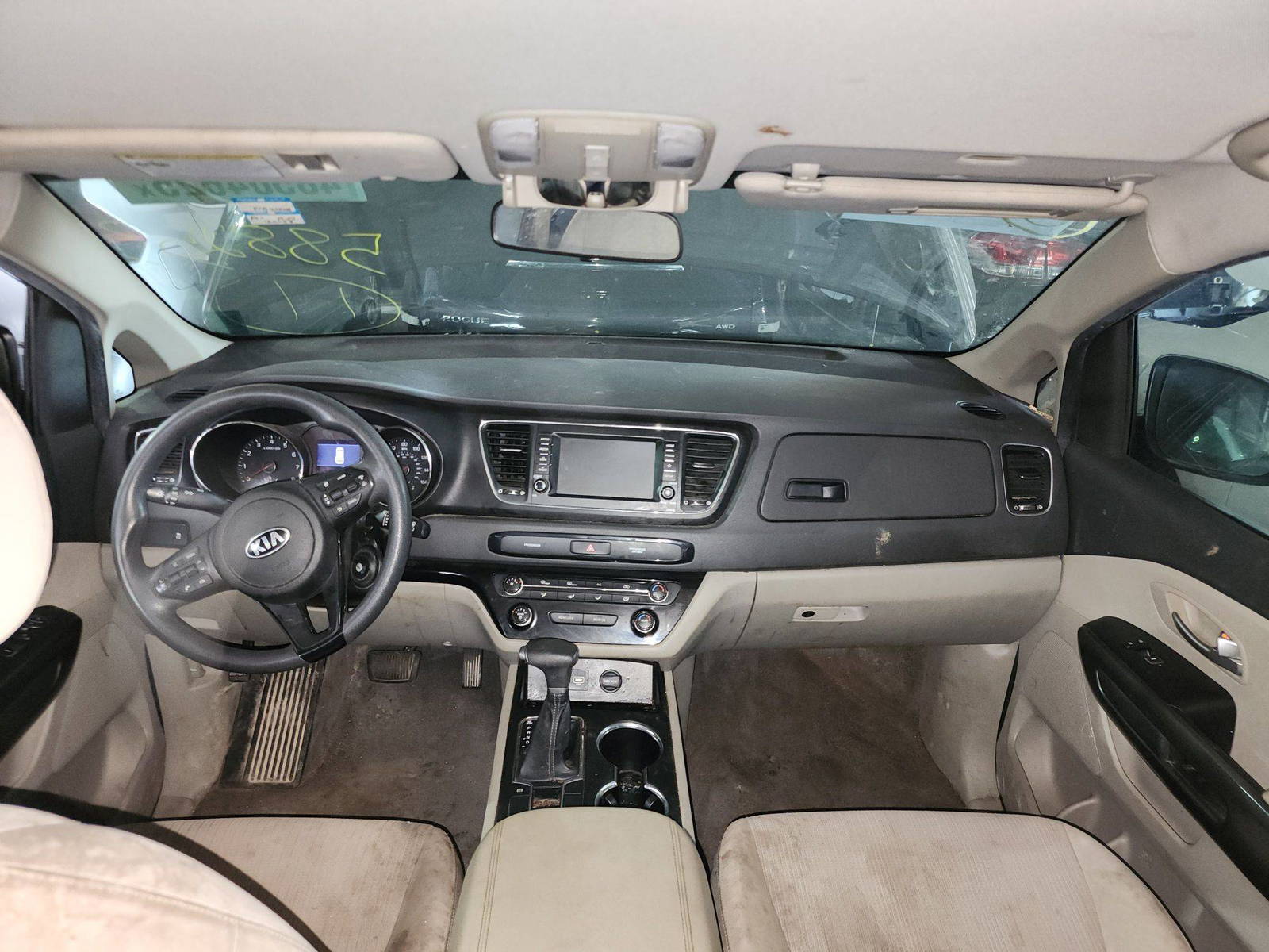 2020 KIA SEDONA — 120059 Miles — Lot 588253 — Al Quoz - Marhaba Auctions Used Cars - Image 8
