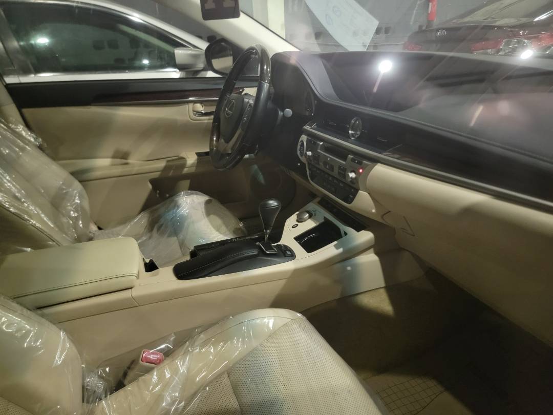 2013 LEXUS ES 350 — 147630 Miles — Lot 055126 - Marhaba Auctions Used Cars - Image 9