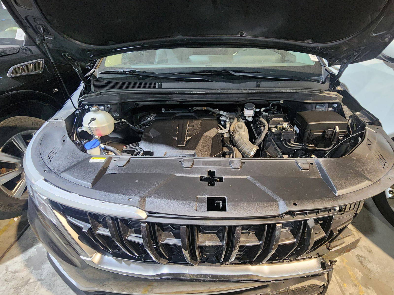 KIA CARNIVAL LX 2023 - Marhaba Auction Used Cars - Image 12