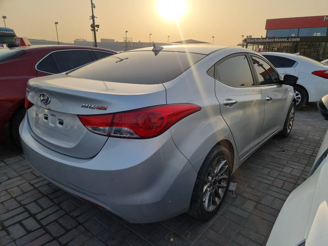 2012 HYUNDAI AVANTE — 128794 KM — Lot 125478 — Ind. 12 - Marhaba Auctions Used Cars - Image 4