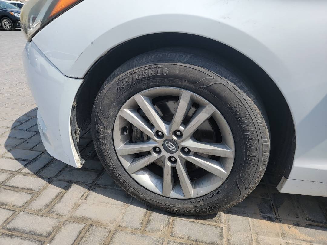 2015 HYUNDAI SONATA — 172263 Miles — Lot FH059351 — Main - Marhaba Auctions Used Cars - Image 10
