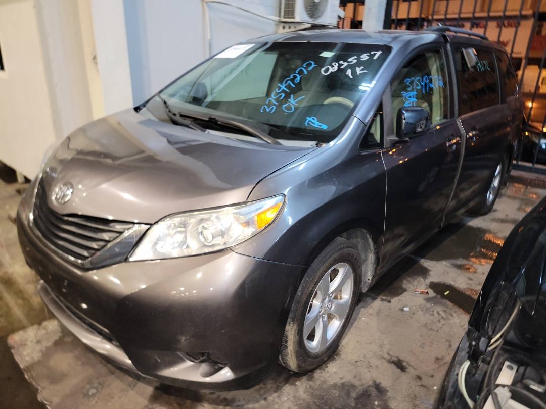2011 TOYOTA SIENNA — 186216 Miles — Lot 37549272 - Marhaba Auctions Used Cars - Image 7