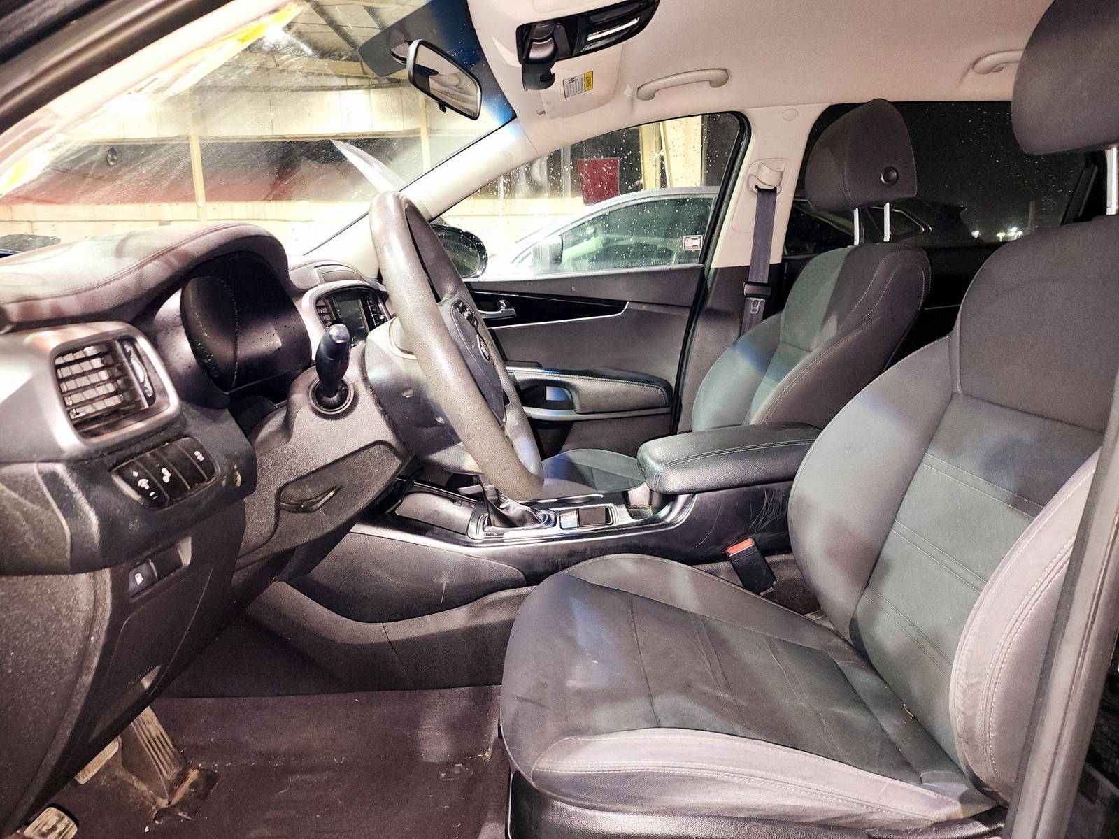 2019 KIA SORENTO — 151402 Miles — Lot 77770174 — Souq - Marhaba Auctions Used Cars - Image 8