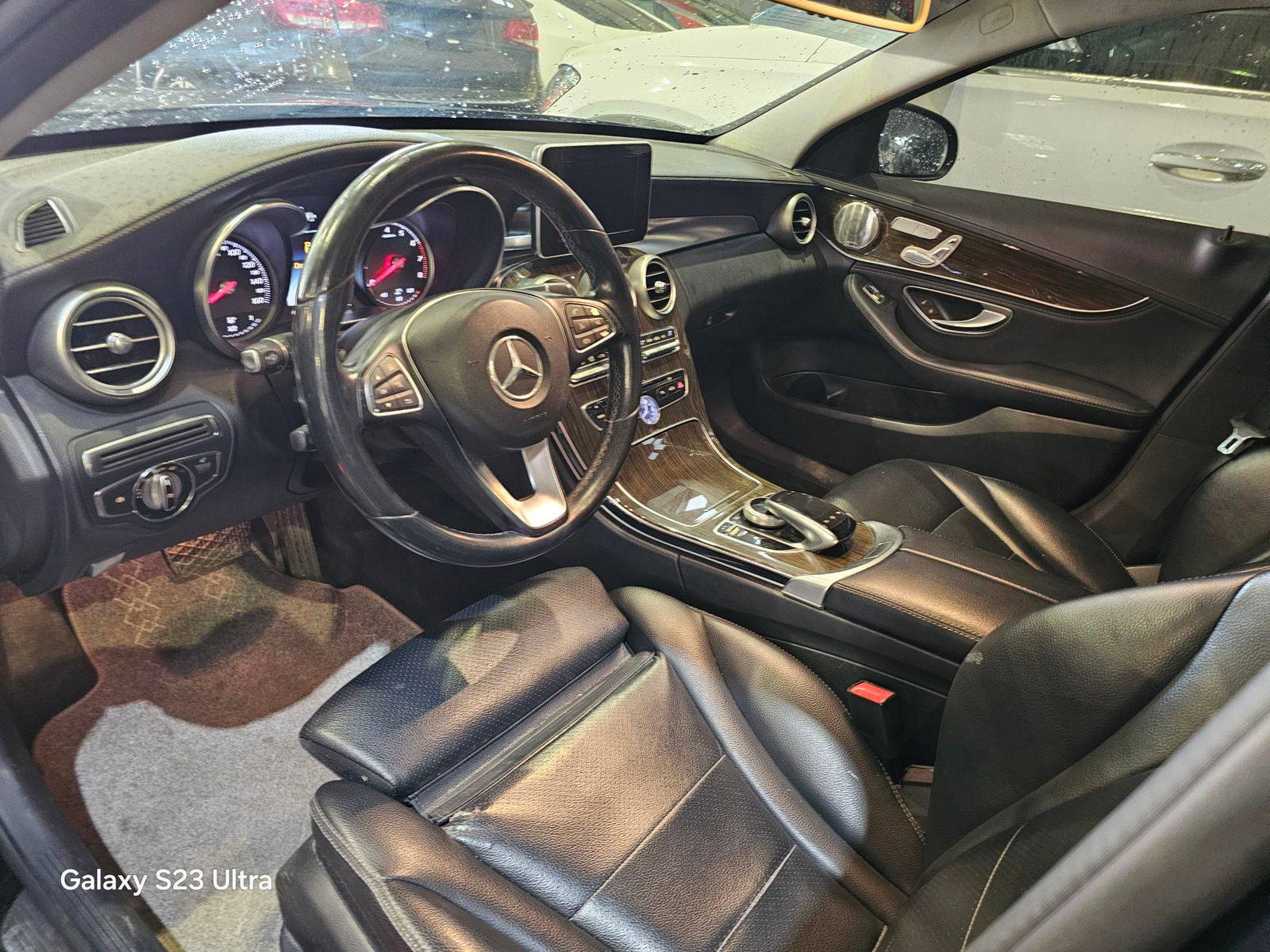 2015 MERCEDES BENZ C300 — 152185 KM — Lot 024175 — Main - Marhaba Auctions Used Cars - Image 8