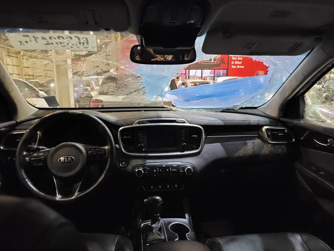 2018 KIA SORENTO — 166896 Miles — Lot G394041 — Main - Marhaba Auctions Used Cars - Image 9