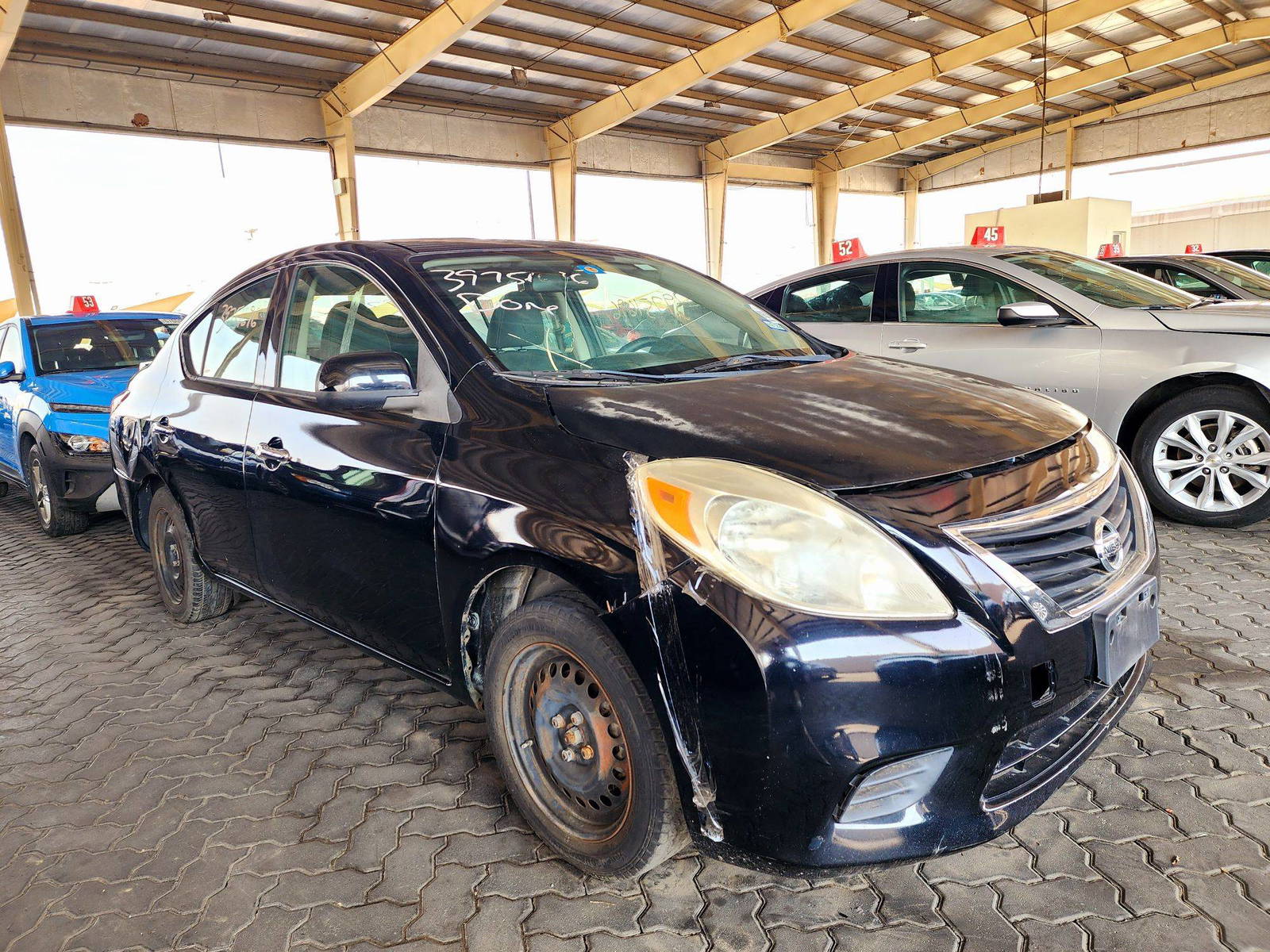 2014 NISSAN VERSA — 146073 Miles — Lot 5EL811082 — Souq - Marhaba Auctions Used Cars - Image 4