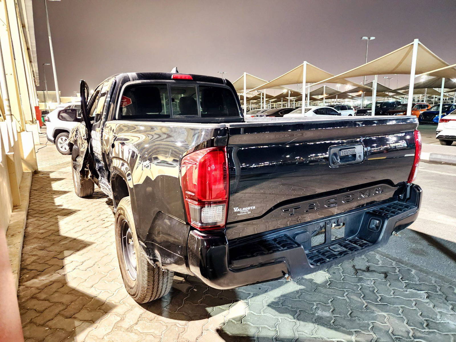 2022 TOYOTA TACOMA — 80329 Miles — Lot 040737 — Souq - Marhaba Auctions Used Cars - Image 5