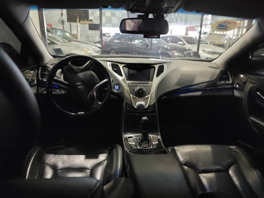 2012 HYUNDAI GRANDEUR — 180204 KM — Lot 147890 — Main - Marhaba Auctions Used Cars - Image 8