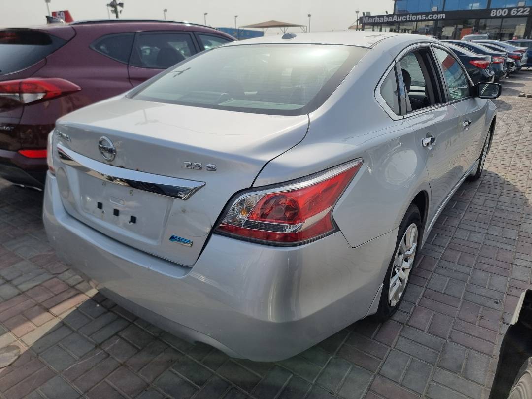 2014 NISSAN ALTIMA — 186851 Miles — Lot 215187 — Ind. 12 - Marhaba Auctions Used Cars - Image 4