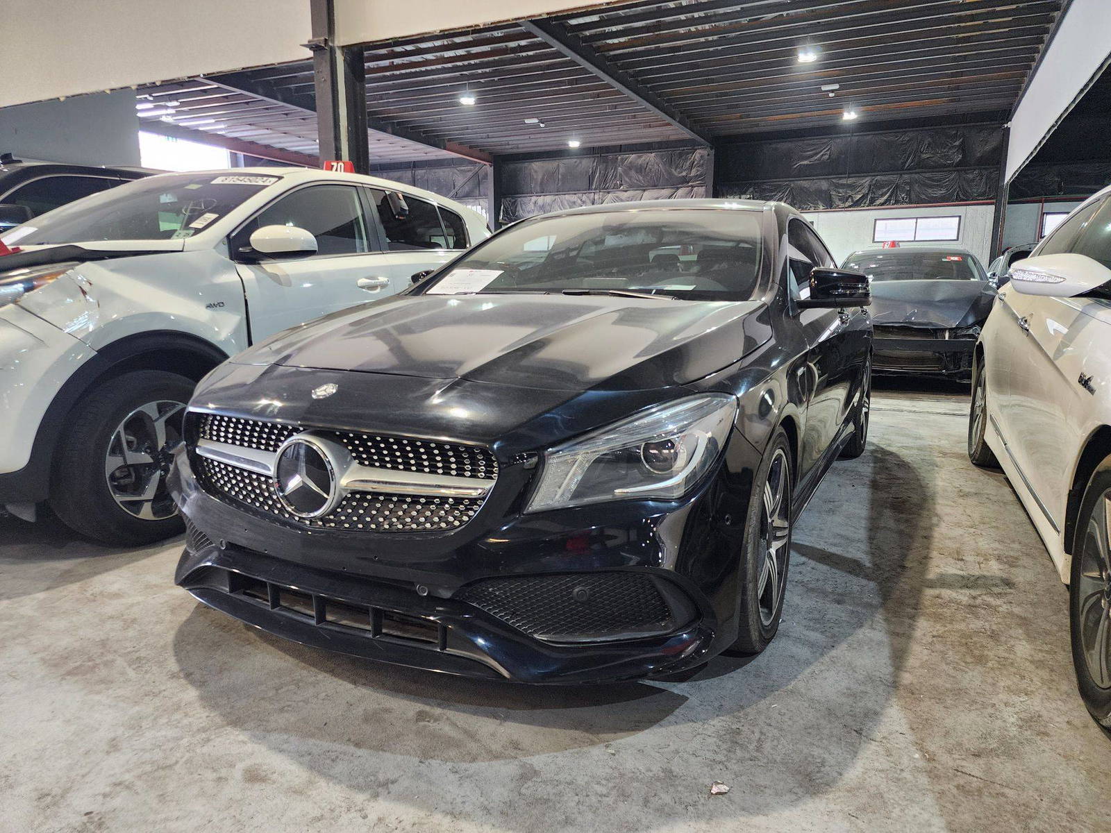 2015 MERCEDES BENZ CLA 250 — 170111 KM — Lot N196950 — Al Quoz - Marhaba Auctions Used Cars - Image 3