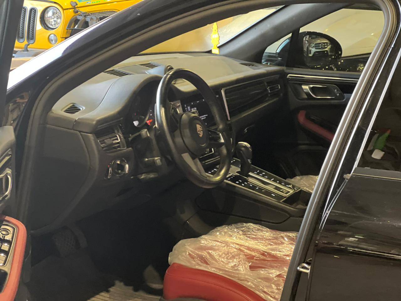 PORSCHE MACAN 2022 - Marhaba Auction Used Cars - Image 8